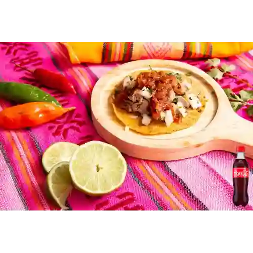 Taco de Carnitas Michoacanas +Cocacola Org 400ml