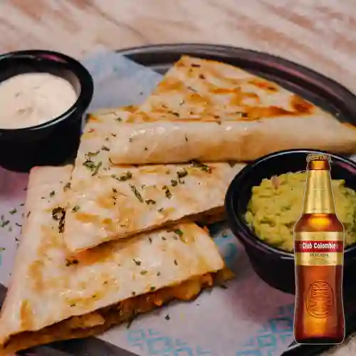 Combo Quesadilla de Pollo +Club col. Dorada 350ml