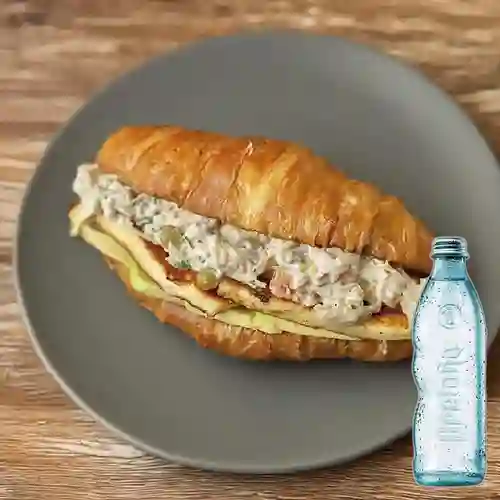 Combo Croissant Media Luna + Bretaña 250 ml