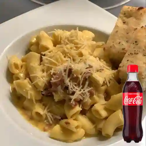 Combo Spaghetti Alla Carbonara + Coca-cola 400 ml