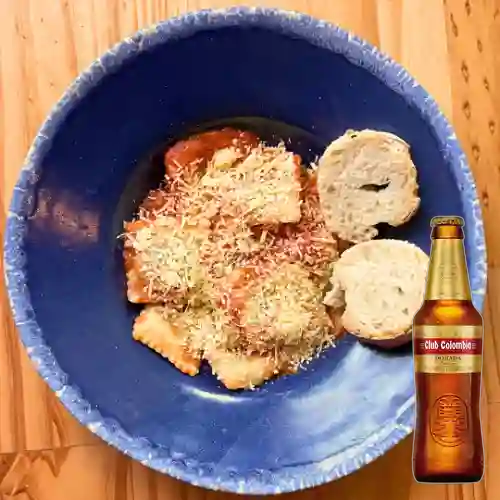 Combo Ravioli en Salsa Pomodoro + Club Col. Dorada 330ml