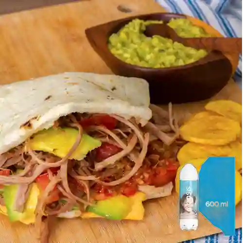 Combo Arepa D Mi Tierra + Oasis Sin Gas 600 ml