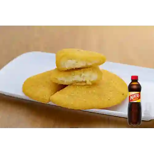 Combo Empanada de Maíz de Queso + Natu Malta 400 Ml