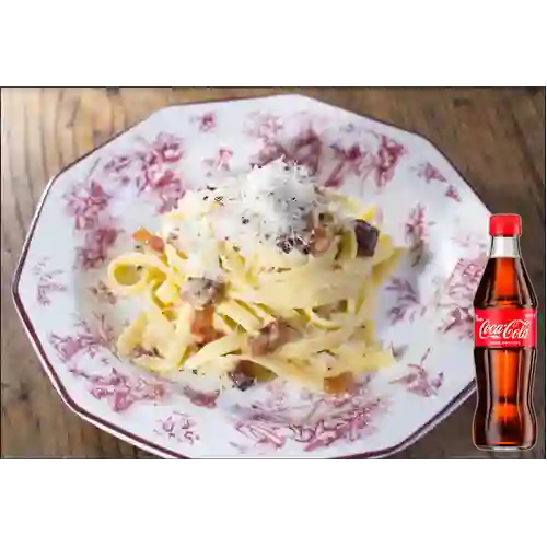Combo Fettuccine Carbonara + Coca Cola Original 300ML
