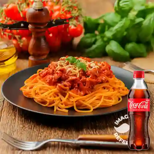 Combo Pasta Boloñesa + Coca Cola Original 400 ml