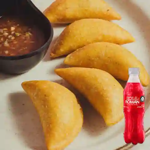 Combo Empanadas de Carne + Kola Román Original 400ML