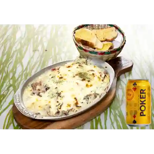 Combo Spaguetti Carbonara + Poker 355 ml