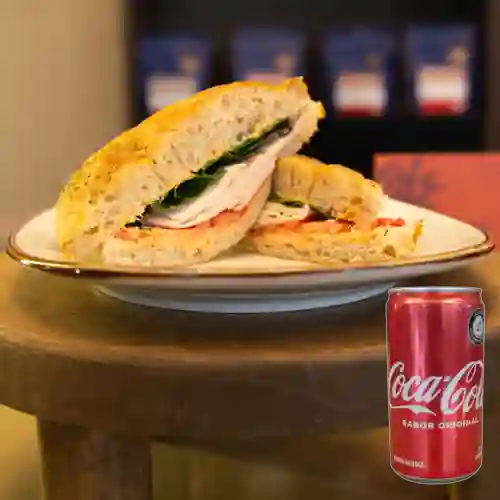 Combo Sándwich de Jamón de Cerdo + Cocacola