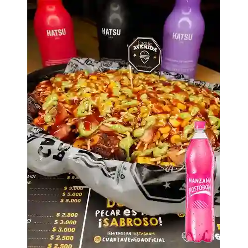 Salchipapa la Calle Del Pecado +Postobón Manzana 1.5l