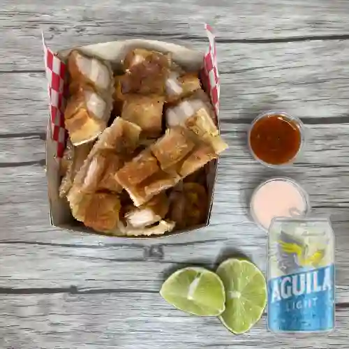Combo Chicharrón + Aguila Light 330 ml