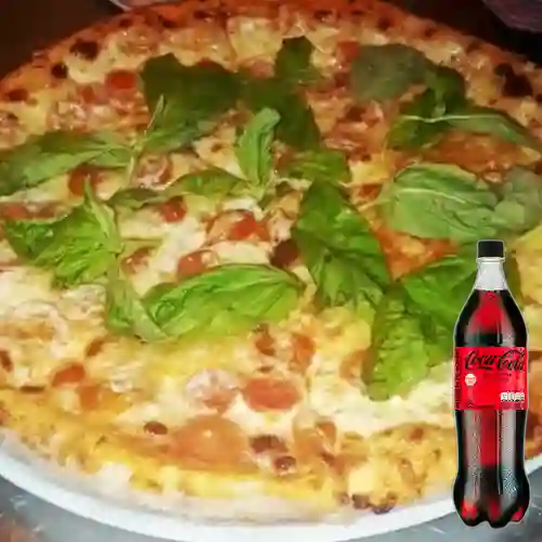 Combo Capresse de 33cm 8prc. + Cocacola S/az 1.5L