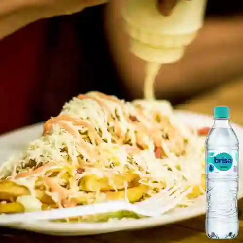 Combo Salchipapa Sencilla + Brisa Sin Gas 600ML