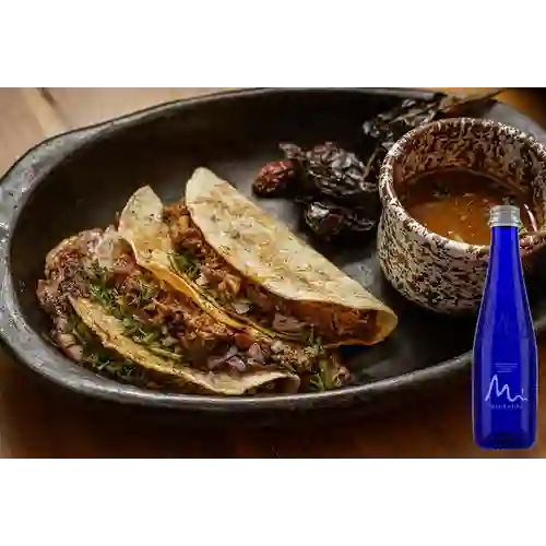 Combo Tacos de Birria + Manatial Sin Gas 300ML