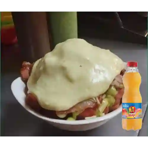 Combo Salchipapa Callejera + Hit Mango 500 ml