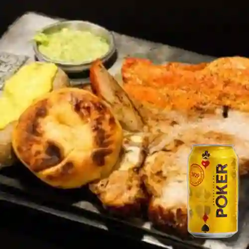 Combo Plato Mixto de Tres Carnes + Poker Lta 330ml