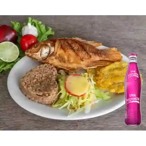 Combo Frito Mojarra + Uva Postobon 350 ml