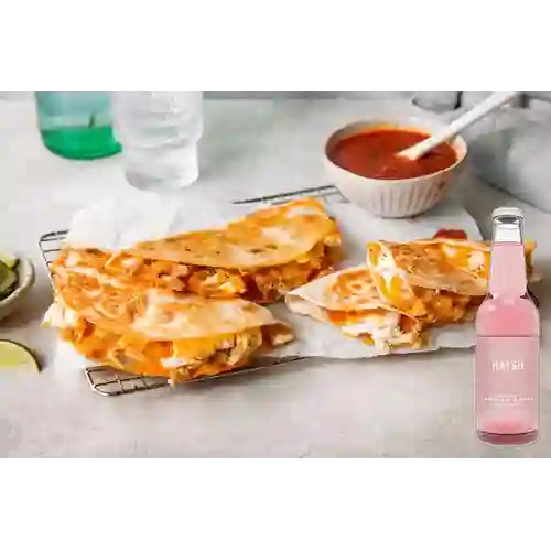 Quesadilla c/ Proteína +Hatsu Frambuesa Rosas 300ml