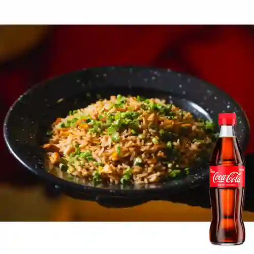 Combo Chaufa de Panceta + Coca Cola Original 300ML