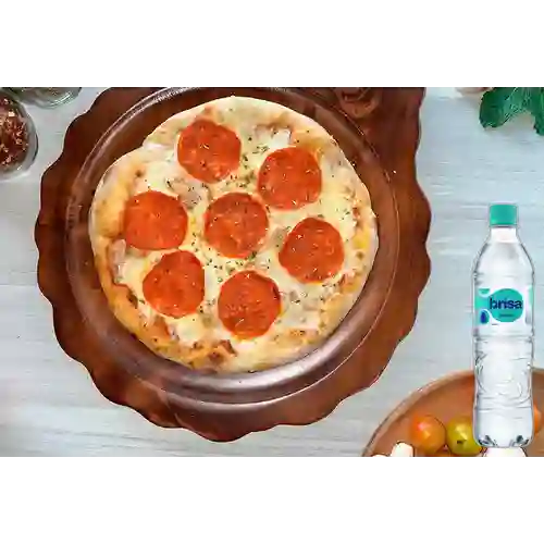 Combo Pizza de Pepperoni + Brisa Sin Gas 600ML
