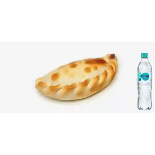 Combo Empanada de Carne + Brisa Sin Gas 600ML