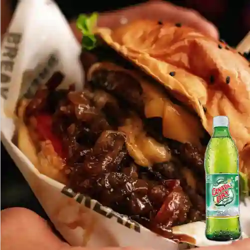 Combo Burger de la Casa + Canada Dry Ginger Ale 300 ml
