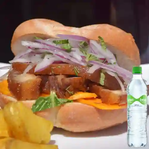 Combo Sanguche Chicharrón de Cerdo +Brisa C/Gas 600ML