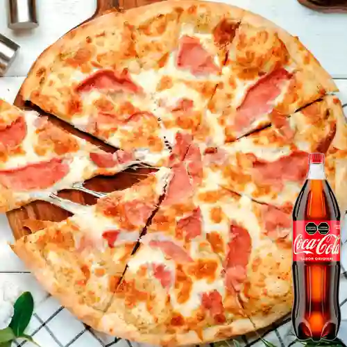 Combo Pizza Jamón Familiar + Coca Cola Original 1.5 l