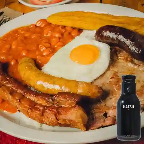 Combo Plato Típico + Hatsu Negro de 400 ml