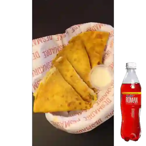Combo Quesadilla de Pollo + Kola Roman 400 ml