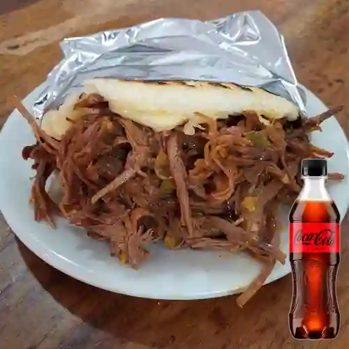 Combo Arepa con Carne y Queso + Coca-Cola ZERO 400ml