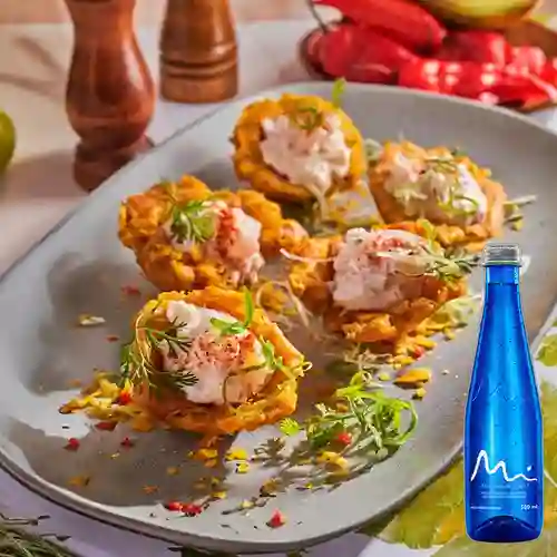 Combo Patacones Acevichados + Manantial Sin Gas 500 ml