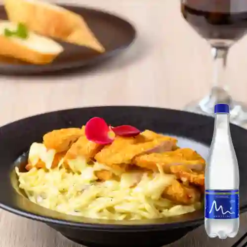 Spaghetti Alfredo Cordon Blue + Manantial S/gas 600ml