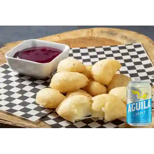 Combo Empanaditas Cóctel Queso X10 + Aguila Light Lata 330ml