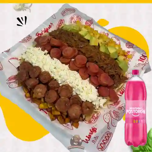 Salchipapa Salchipaisa 2-3 Personas +Postobón Manzana 2.5l