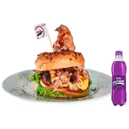 Combo Famy Burger + Uva Postobon 250 ml