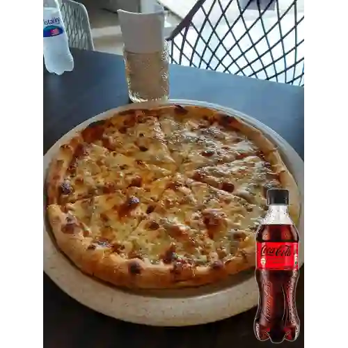 Combo Pizza Cheese Lovers +Cocacola S/az 354 ml