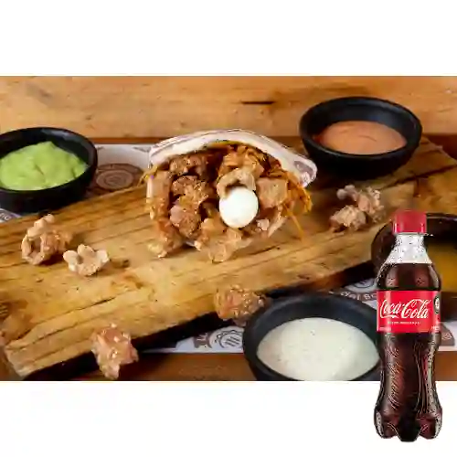 Combo Arepa con Todo + Coca Cola Original 400 ml