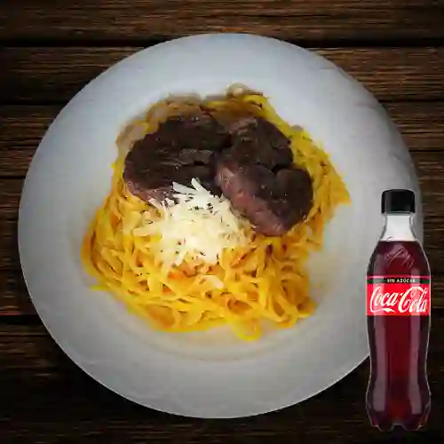 Tallarines Huancaína con Lomo Fino +CocaCola S/az 500ml