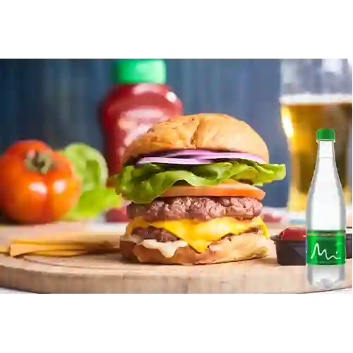 Combo Double Frencheese + Manantial Con Gas 600ML
