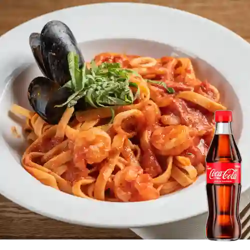 Combo Fettuccini Di Mare + Coca Cola Original 300ML