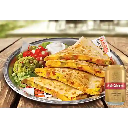 Combo Quesadilla Fajita Style + Club Cola Dorada Lata 330ml