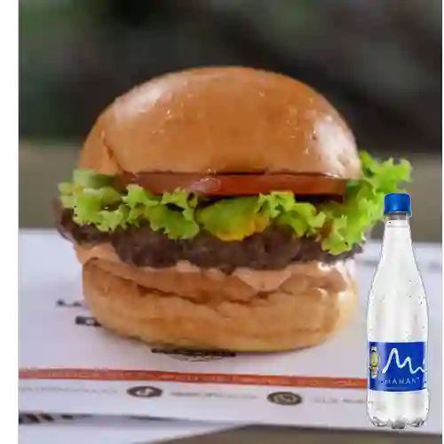 Combo Hamburguesa Clásica + Manantial Sin Gas 600 ml