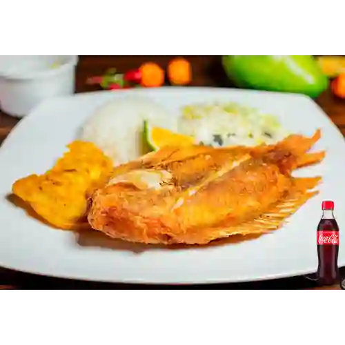 Combo Tilapia Frita + Coca-Cola Sabor Original 400 ml