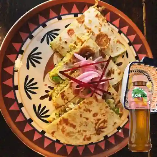 Combo Quesadilla Birria de Res +Fuzetea Durazno 400ml