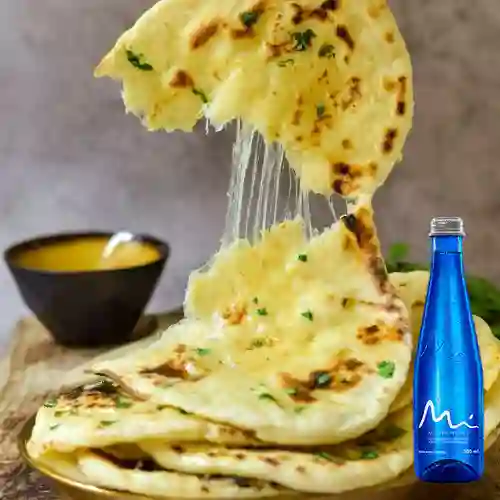Combo Naan Cheese + Manantial Sin Gas 300 ml