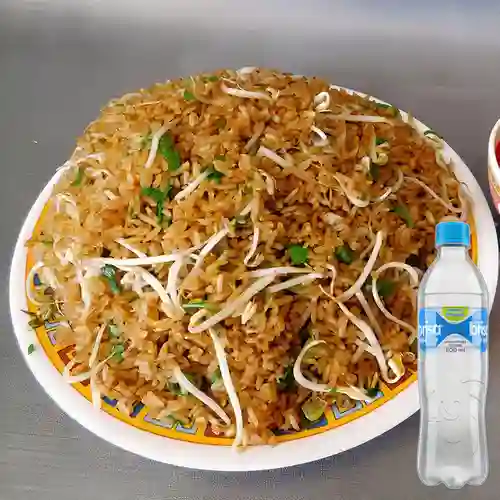 Combo Arroz Chino Vegetariano + Brisa Sin Gas 600ML
