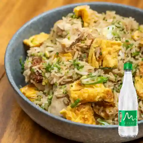 Combo Chaufa Buenazo + Agua Manantial con Gas