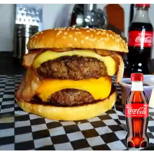 Combo Cheeseburguer Doble + Coca Cola Original 250ML