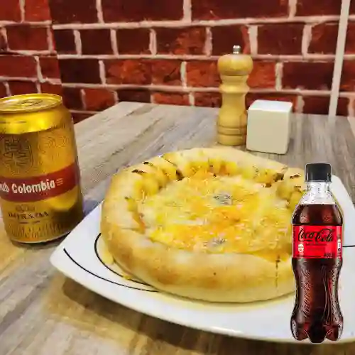 Pizza Capricciosa (4 Quesos) + Cocacola S/az 400ml