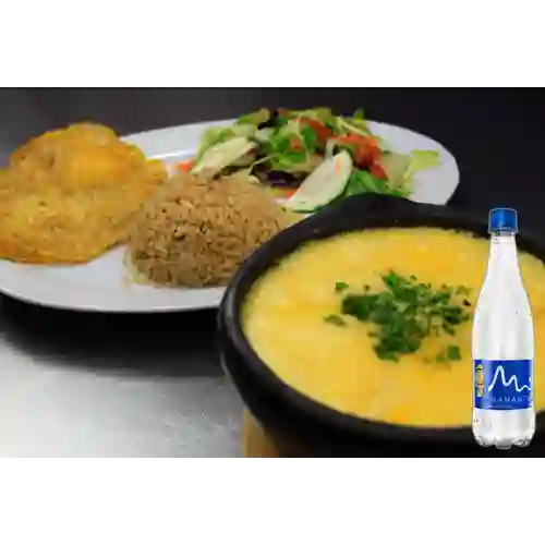 Combo Cazuela de Camarones + Manantial Sin Gas 600 ml